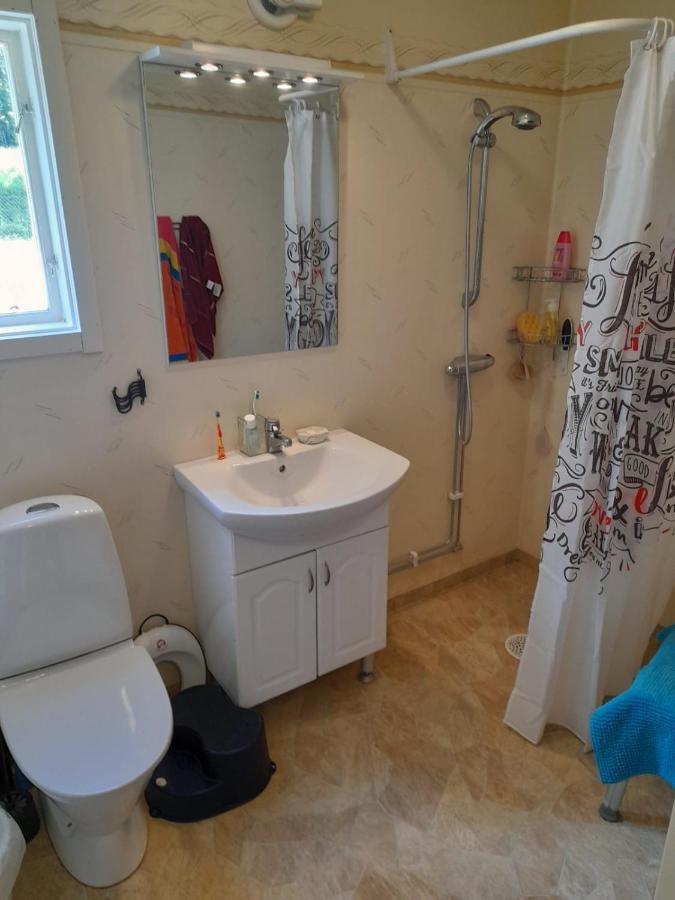 Small Bedroom, Outside Toilet, Shower Kitchen, 120 M From Sandbach Bracke  Exterior photo